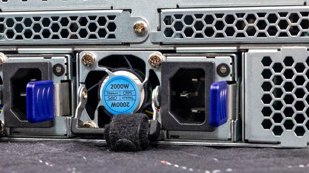 Gigabyte B343-C40-AAJ1