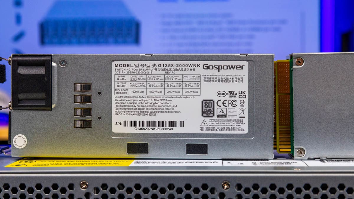 Gigabyte B343-C40-AAJ1