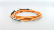 Кабель Lenovo 5m 40G QSFP+ to QSFP+ Active Optical Cable (00YL654)