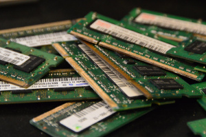 Одноранговая vs. двухранговая оперативная память: отличия, тесты производительности, совместимость