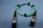 Кабель Lenovo Cable, 5m 100G QSFP28 Active Optical Cable (03LA292)