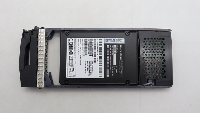 SSD-накопитель Lenovo 15.36TB 12Gb SAS 2.5" 1DWPD HS SSD (01PG591)