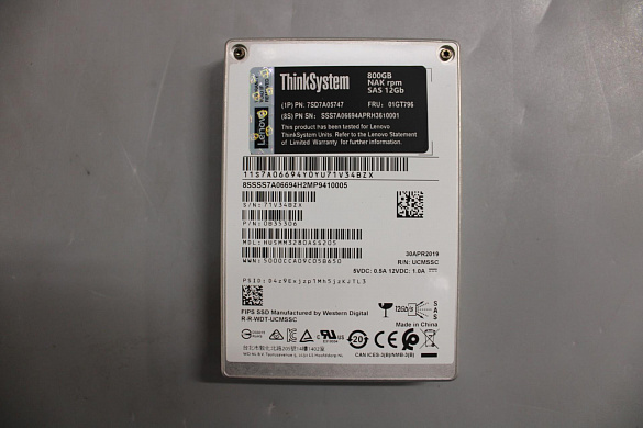 SSD-накопитель Lenovo 800GB Enterprise Performance 12Gbps SAS G3HS 2.5" SED FIPS SSD FRU (01GT796)