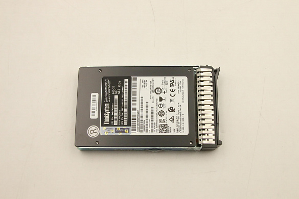 SSD-накопитель Lenovo ThinkSystem 2.5" Nytro 3732 800GB Performance SAS 12Gb Hot Swap SSD SED (03GX011)