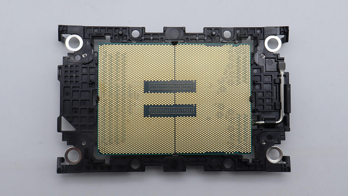 Процессор INTEL SPR 6416H 18C/2.2-2.9G/165W/45M, 4S3U 16GT/s, SGX 512, DDR5_4800, PCIE5.0/CXL,TB, HT, 2FMAs, AMX, SST, Socket E LGA4677, MCC CPU (03KH901)