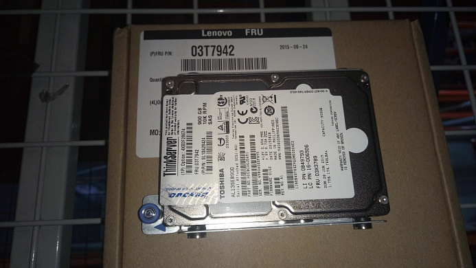 Жесткий диск Lenovo NHS 900GB SAS 10000 rpm,2.5" (03T7942)