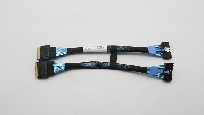 Кабель Lenovo Cable, Internal,mid PCIE- 4x2.5 NVME BP to raid,2 in 1,180mm (03KL527)