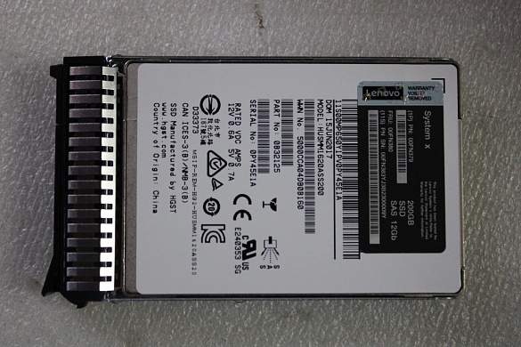 SSD-накопитель Lenovo 200GB SAS G3HS (00FN380)