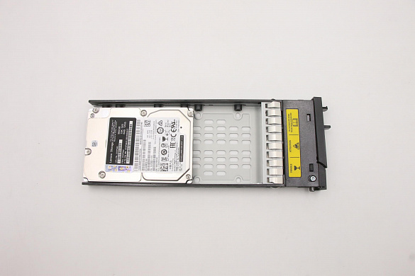 Жесткий диск Lenovo Hard Drive Assembly, SAS, 2.5", 900GB, 15K RPM 12.0Gb/s, Hot Swap, Internal Hard Drive, with tray (01KP042)