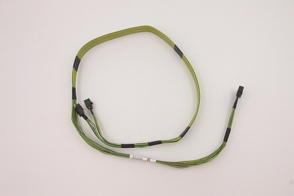 Кабель Lenovo 965mm,PCIe Gen4,SL X8 to MCIO X8,signal Cable (02YE302)