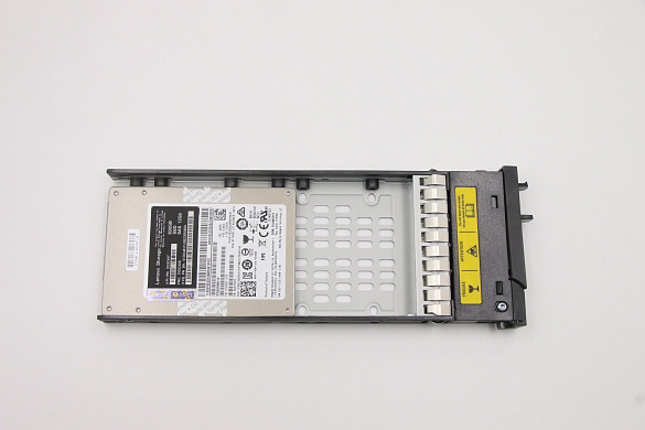 SSD-накопитель Lenovo SSD Assembly, SAS, 2.5", 800GB SED 10DWPD 12.0Gb/s, Hot Swap, Internal Hard Drive, with tray (01DC459)