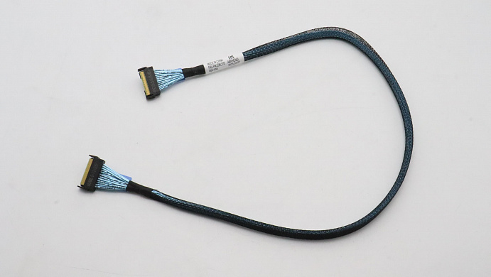 Кабель Lenovo Cable, Internal, PCIE 5,6(MB) to MCIO1/2(RISER),4*2.5BP Gen4, 620mm (03KL576)