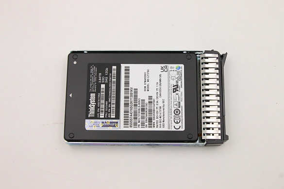 SSD-накопитель Lenovo ThinkSystem 2.5" PM1643a 3.84TB Capacity SAS 12Gb Hot Swap SSD (02JG480)