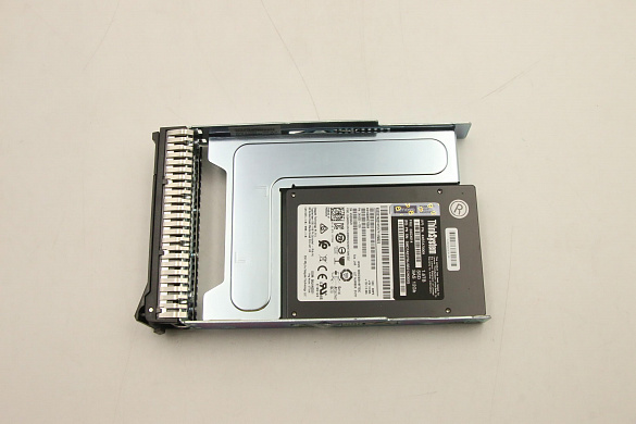 SSD-накопитель Lenovo ThinkSystem 3.5" Nytro 3732 1.6TB Performance SAS 12Gb Hot Swap SSD (03GX014)