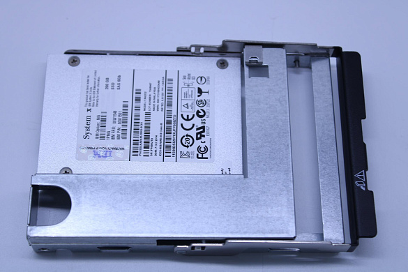 Жесткий диск Lenovo GRNx 200GB (00W1548)