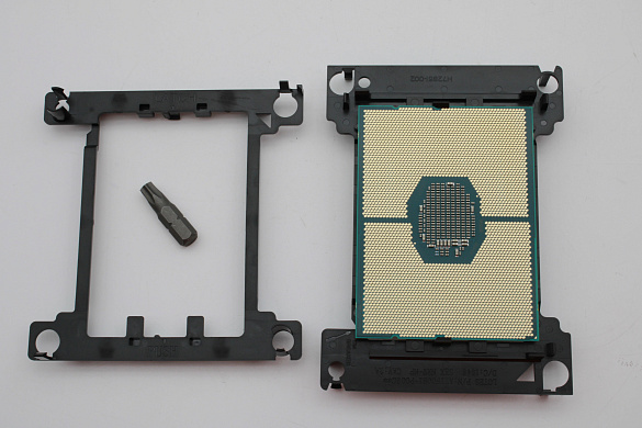 Процессор Think System Intel Xeon Platinum 8260Y 24/20/16C 165W 2.4GHz Processor (01PE629)