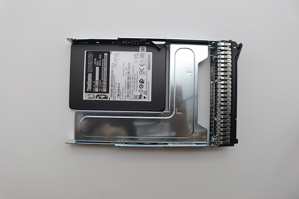 SSD-накопитель Lenovo ThinkSystem 2.5" 5400 MAX 1.92TB Mixed Use SATA 6Gb HS SSD (03LE441)