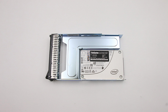 SSD-накопитель Lenovo ThinkSystem 3.5" S4510 3.84TB Read Intensive SATA 6Gb HS SSD (01PE334)