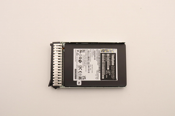 SSD-накопитель Lenovo ThinkSystem 2.5" 5400 PRO 7.68TB Read Intensive SATA 6Gb HS SSD (03KH067)