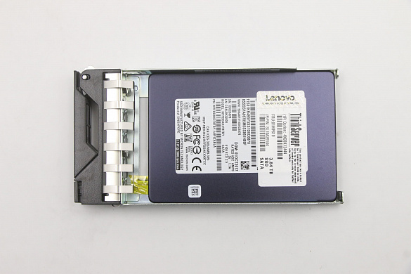 SSD-накопитель Lenovo HS3.84T SATA6G 2.5 5100SSD Entry (01MP619)