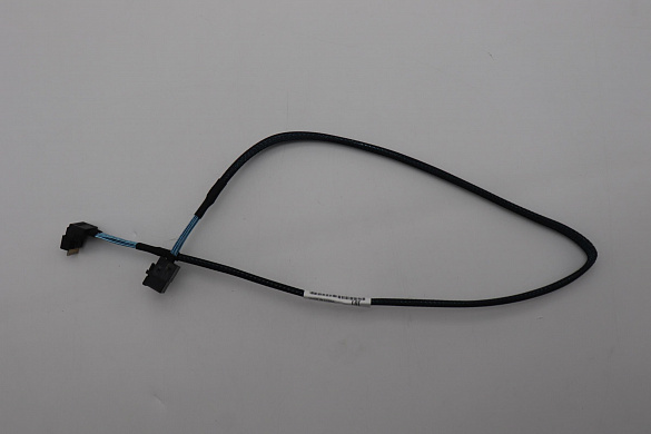 Кабель Lenovo SATA Cable B
(Slimline 4X RA to MiniSAS-HD, 650mm) (02JK003)