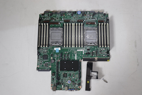 Материнская плата Lenovo Motherboard, with embedded TPM without TCM, with battery, Xilinx FPGA, 4M BMC (03KH842)