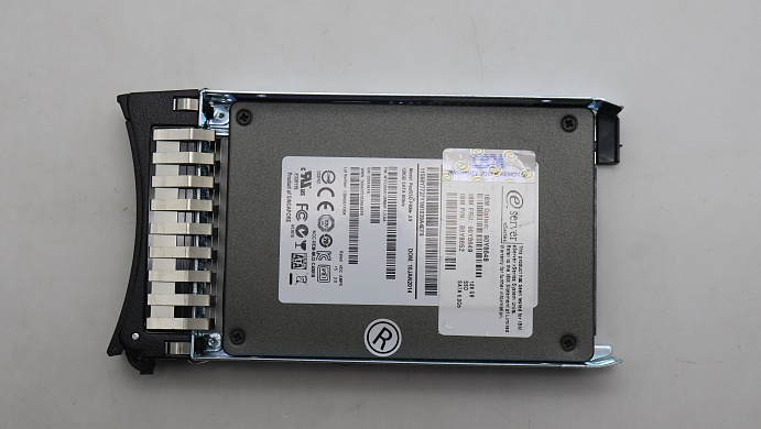 SSD-накопитель Lenovo SSD FRU (90Y8649)