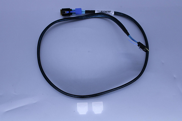 Кабель Lenovo 790mm,from c5(expander) to SAS1(BackplaneP4),SAS/SATA cable (03GY164)