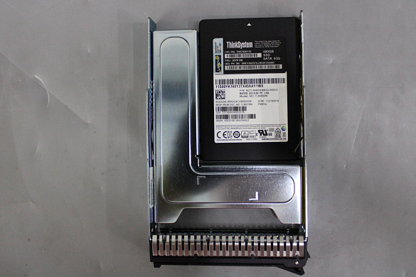 SSD-накопитель Lenovo 480GB SATA 3.5" G4HS SSD FRU (00YK196)