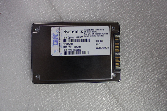 SSD-накопитель Lenovo S3500 1.8 800G (00AJ456)