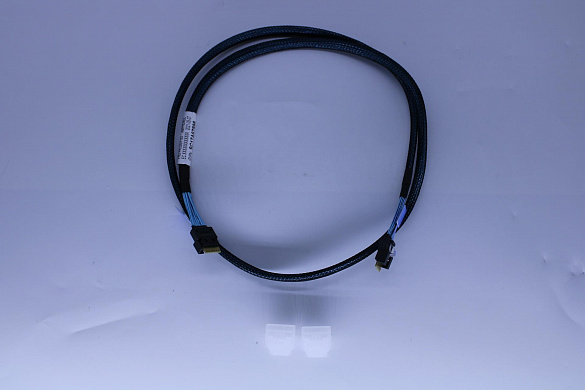 Кабель Lenovo 940mm,from c4(expander) to SAS0 (BackplaneP4),SAS/SATA cable (03GY163)