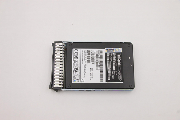 SSD-накопитель Lenovo ThinkSystem 2.5" PM1645a 6.4TB Mainstream SAS 12Gb Hot Swap SSD (02JG491)