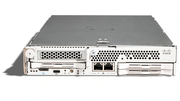 Серверный узел Cisco UCS XE130c M8