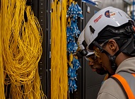 Meta✴ бесплатно обучит американцев работе с волоконно-оптическими сетями, чтобы побыстрее развернуть свои ИИ ЦОД