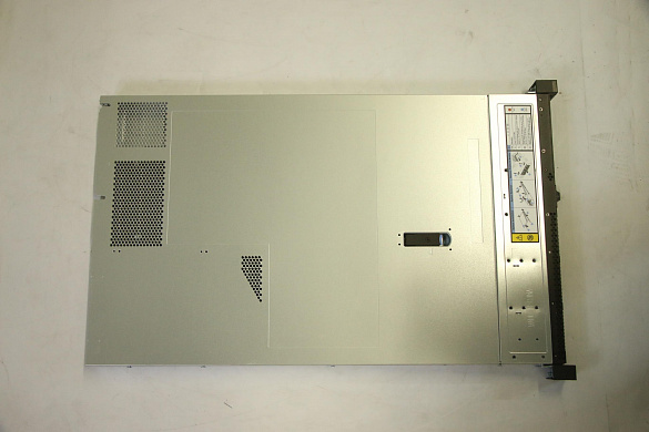 Шасси Lenovo chassis,SR530 8x2.5 Chassis (03HA622)