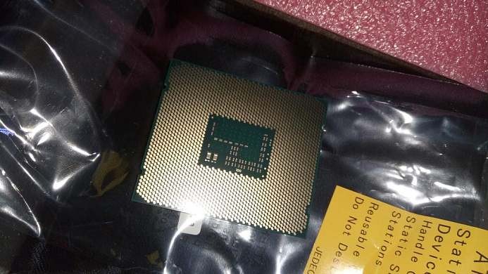 Процессор Intel Xeon E5-2623 V3/4C/105 (00LA815)
