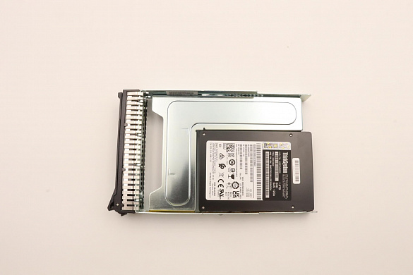 SSD-накопитель Lenovo ThinkSystem 3.5" Nytro 3750 1.6TB Write Intensive SAS 12Gb HS SSD (03KH562)