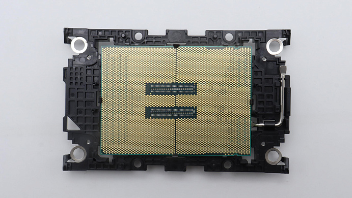 Процессор INTEL SPR 5420+ 28C/2.0-2.7G/205W/52.5M, 2S3U 16GT/s, SGX 128, DDR5_4400, PCIE5.0/CXL,TB, HT, 2FMAs, AMX, Socket E LGA4677, MCC CPU (03KH887)