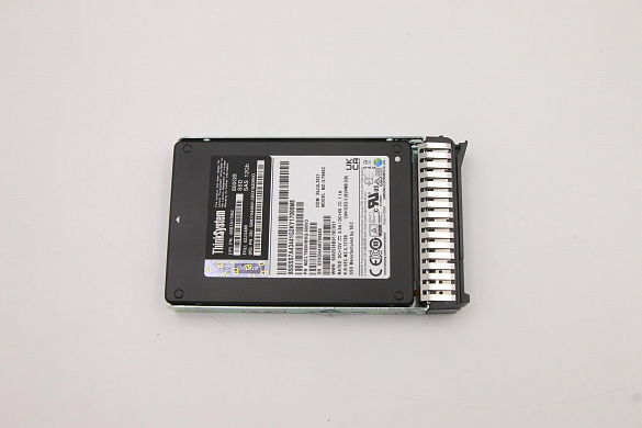 SSD-накопитель Lenovo ThinkSystem 2.5" PM1645a 800GB Mainstream SAS 12Gb Hot Swap SSD (02JG488)