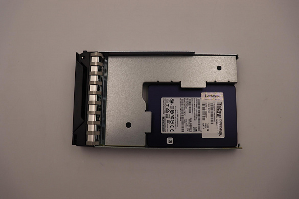 SSD-накопитель Lenovo HS1.92TSATA5100entry 6G25W35TSSD (01MP622)