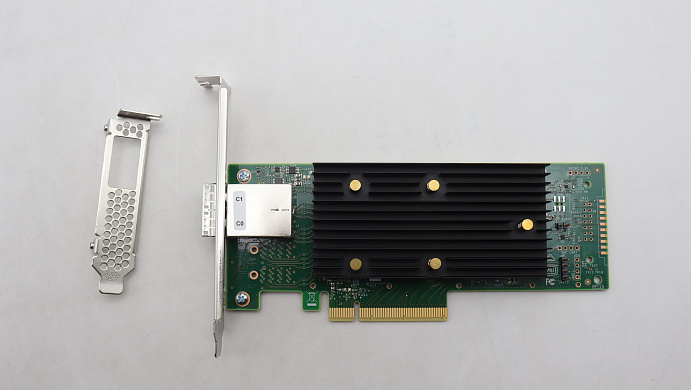 HBA-адаптер Broadcom 9400-8E Tri-Mode Storage HBA (03GX076)