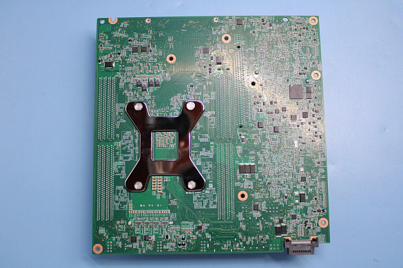 Материнская плата Lenovo System Board, ICE Lake D-2752TER , with TPM, with battery - Taiwan (03LC719)