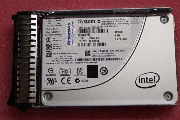 SSD-накопитель Lenovo 800GBSATAG3HS (00WG636)