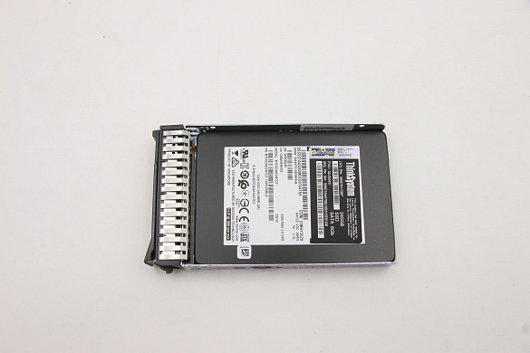 SSD-накопитель Lenovo ThinkSystem 2.5" 5300 240GB Mainstream SATA 6Gb Hot Swap SSD (02JG543)