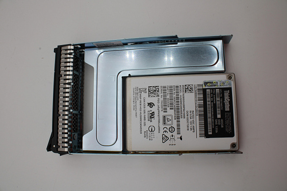 SSD-накопитель Lenovo ThinkSystem 3.5" HUSMM32 400GB Performance SAS 12Gb Hot Swap SSD FIPS (01KR458)